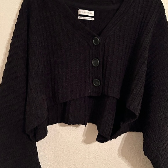 Urban Outfitters Black Cropped Button Sweater Cardigan Textured Long Sleeve XS - Picture 2 of 12